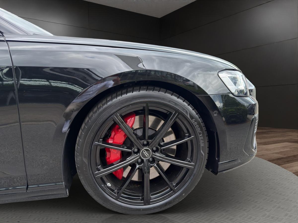 Audi S8