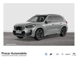 BMW iX1 xDrive30 M Sport HUD PANO AHK RFK NAVI LED