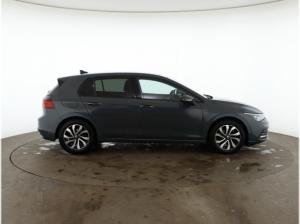 Volkswagen Golf VIII 2.0 TDI DSG Active Pano Navi LED ACC