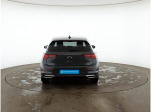 Volkswagen Golf VIII 2.0 TDI DSG Active Pano Navi LED ACC