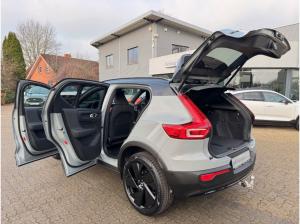 Volvo XC40 B3 DKG PLUS-BLACK EDITION-AHK-360-Sofort lieferbar!