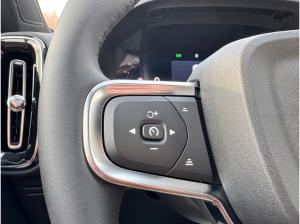 Volvo XC40 B3 DKG PLUS-BLACK EDITION-AHK-360-Sofort lieferbar!
