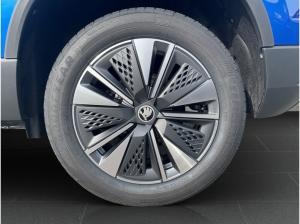 Skoda Karoq 1.5 TSI DSG Tour *GEWERBE*SOFORT* l NAVI l AHK l SHZ l ACC l KESSY lMATRIX l