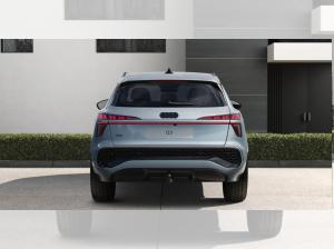 Audi Q3 S-Line Exterieur + Interieur, AHK, PanoDach, Tech Plus, LED Scheinwerfer