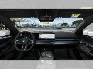 BMW i5 eDrive40 Limousine ABVERKAUF !