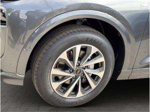 Audi Q6 e-tron SUV performance