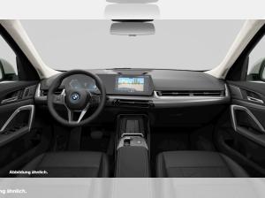 BMW iX1 eDrive20 xLine HUD PANO ACC AHK RFK NAVI LM