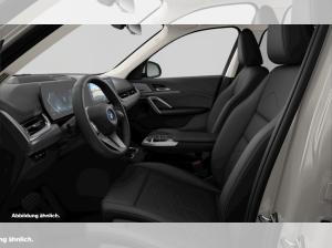 BMW iX1 eDrive20 xLine HUD PANO ACC AHK RFK NAVI LM