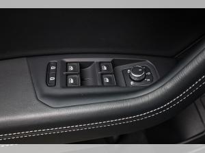 Volkswagen Touareg 3.0 TDI 4M DSG R-LINE*BLACK-STYLE*IQ.LIGHT*LUFT*AHK*PANO*KAMERA