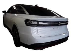 Volkswagen ID.7 Pro - Interieur Paket und Exterieur Paket Plus + Pano / 8-fach Bereift
