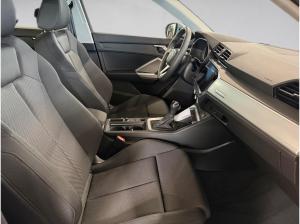 Audi Q3 35 TFSI advanced S-tronic AHK Navi ACC LED Optik schwarz