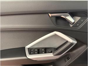 Audi Q3 35 TFSI advanced S-tronic AHK Navi ACC LED Optik schwarz