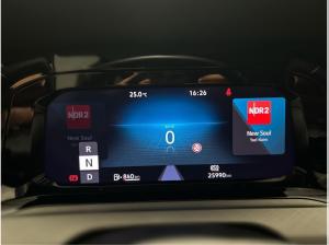 Volkswagen Golf VIII Variant 2.0 TDI DSG Life ACC LED Navi
