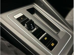 Volkswagen Golf VIII Variant 2.0 TDI DSG Life ACC LED Navi