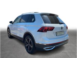 Volkswagen Tiguan 2.0 TDI DSG Elegance Navi LED SHZ ACC