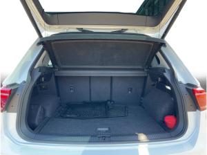 Volkswagen Tiguan 2.0 TDI DSG Elegance Navi LED SHZ ACC