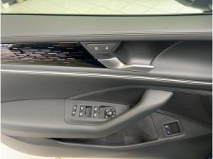 Volkswagen Passat Variant 1.5 eHybrid Eleg. DSG HUD Pano 360*