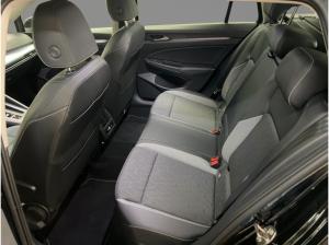 Volkswagen Golf VIII Variant 1.5 eTSI Goal DSG LED TravelAs.