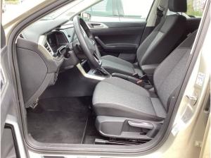 Volkswagen Polo 1.0 TSI Move DSG Klima Navi Rear View AppCo