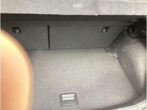 Volkswagen Polo 1.0 TSI Move DSG Klima Navi Rear View AppCo