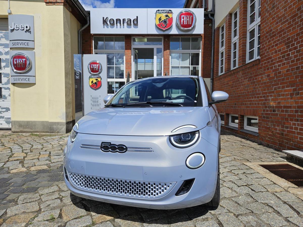 Fiat 500e ICON - sofort verfügbar - Komfort u. Style Paket - verschiedene Farben