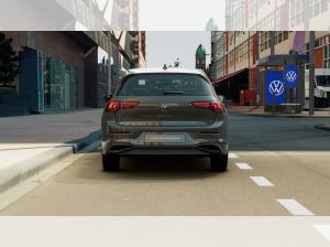 Volkswagen Golf Life 1.5 TSI SpurW LED ACC SHZ PDC KlimaA
