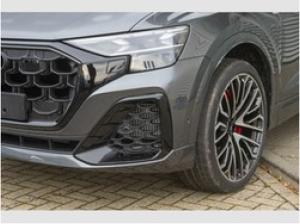 Audi Q8 (4MT)