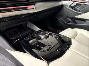 BMW i5 eDrive Touring M Sport Pro 360 KAMERA,H/K SOUND,PGSD,ACC,SITZLÜFUNG,EL. SITZE,LENKRADHEIZUNG