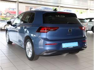 Volkswagen Golf VIII 2,0 TDI Life ACC Standheizg R-Kamera AppConnect SideAssist 16"