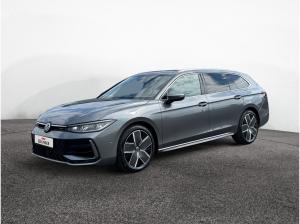 Volkswagen Passat Var. R-Line 4Motion TSI DSG|PANORAMA|AHK|