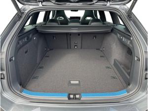 Volkswagen Passat Var. R-Line 4Motion TSI DSG|PANORAMA|AHK|