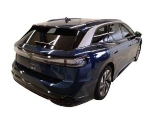 Volkswagen ID.7 Tourer Pro S - Interieur -Plus-Paket und Exterieur-Paket / 8-fach bereift
