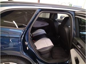 Volkswagen ID.7 Tourer Pro S - Interieur -Plus-Paket und Exterieur-Paket / 8-fach bereift