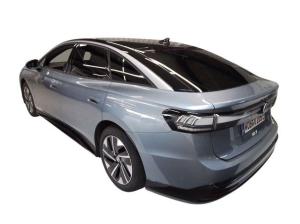 Volkswagen ID.7 Pro S - Interieur Plus und Exterieur Plus Paket + Pano / 8-fach Bereift