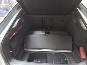 Volkswagen ID.7 Pro S - Interieur Plus und Exterieur Plus Paket + Pano / 8-fach Bereift