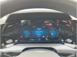 Volkswagen Golf VIII 1.5 TSI *Active* Standheiz. Navi ACC SHZ V&H VKZ-Erk. Keyless