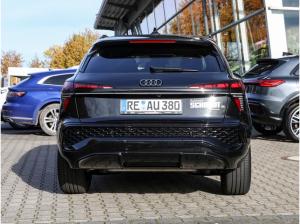 Audi Q3 ACC Dig.Matrix TechPro Navi privacy HuD