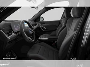 BMW iX1 eDrive20 M Sport HUD PANO ACC AHK RFK NAVI
