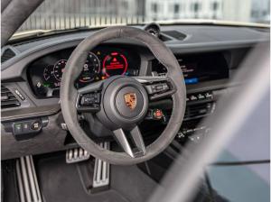 Porsche 911 Carrera 4 GTS (Typ 992.2) **InnoDr., BOSE, HD-Matrix,  Chrono, 18-Wege uvm.**