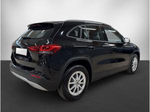 Mercedes-Benz GLA 250 NAVI/PDC/MFL/LED *SOFORT*