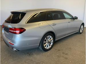 Mercedes-Benz E 220 T-Modell NAVI/LED/PDC/AHK *SOFORT*