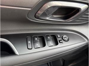 Hyundai i20 1.0 T-GDI 90 PS 7-DCT Blackline, BOSE