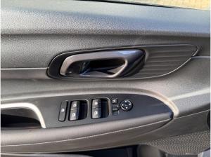 Hyundai i20 1.0 T-GDI 90 PS 7-DCT Blackline, BOSE