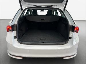 Skoda Octavia Combi 2.0 TDI Selction *Standh.*Pano*HUD*Canton*Matrix*360°*Keyless*