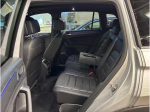 Volkswagen Tiguan 2.0 TSI R DSG 4Motion BlackStyle Pano HeadUp Leder Navi AreaView ACC DAB+