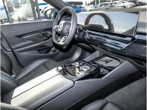 BMW 520 520d xDrive 20 M Sport Pro AHK 360° DA Prof.