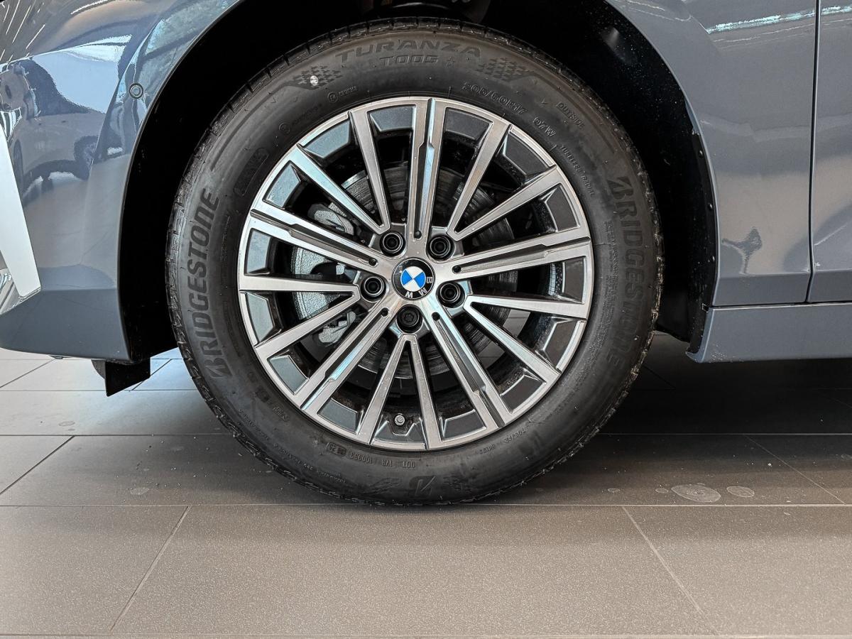 BMW 216