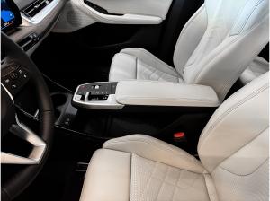 BMW 216 216i Luxury Line PANO RFK NAVI LED Sound Syst.