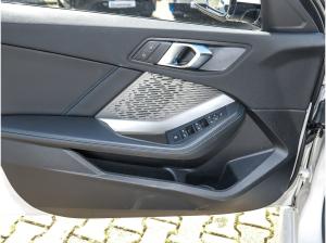 BMW 120 Finanzierung ab 0,49% M Sport Komfortz. LED DA PA