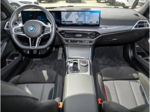 BMW 330 330e xDrive Limousine M Sport Pro Memory Glasd. AHK DA Prof. HiFi PA+ DAB